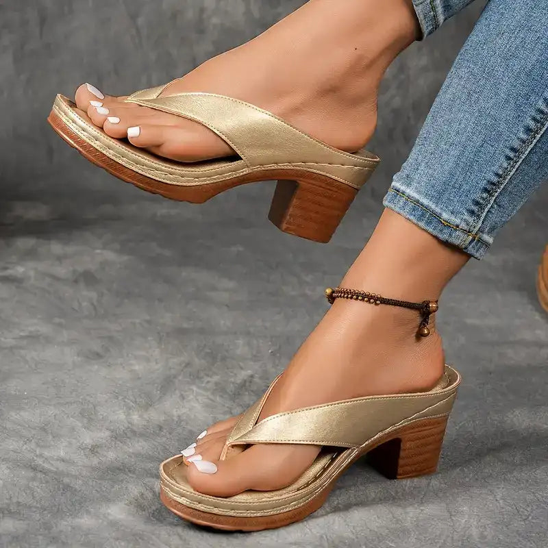 Yasmin Nerelia – Sandali Eleganti con Tacco a Blocco